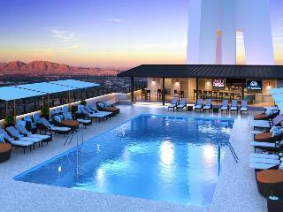Essential By Stratosphere Hotel