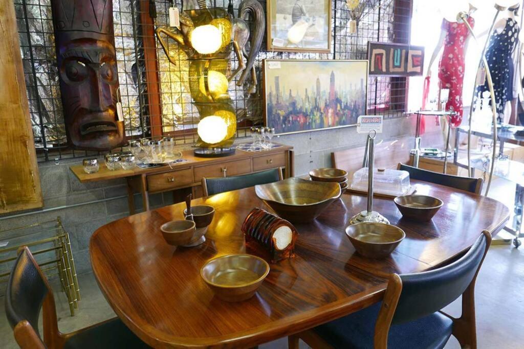 The Downtown Vintage Gem