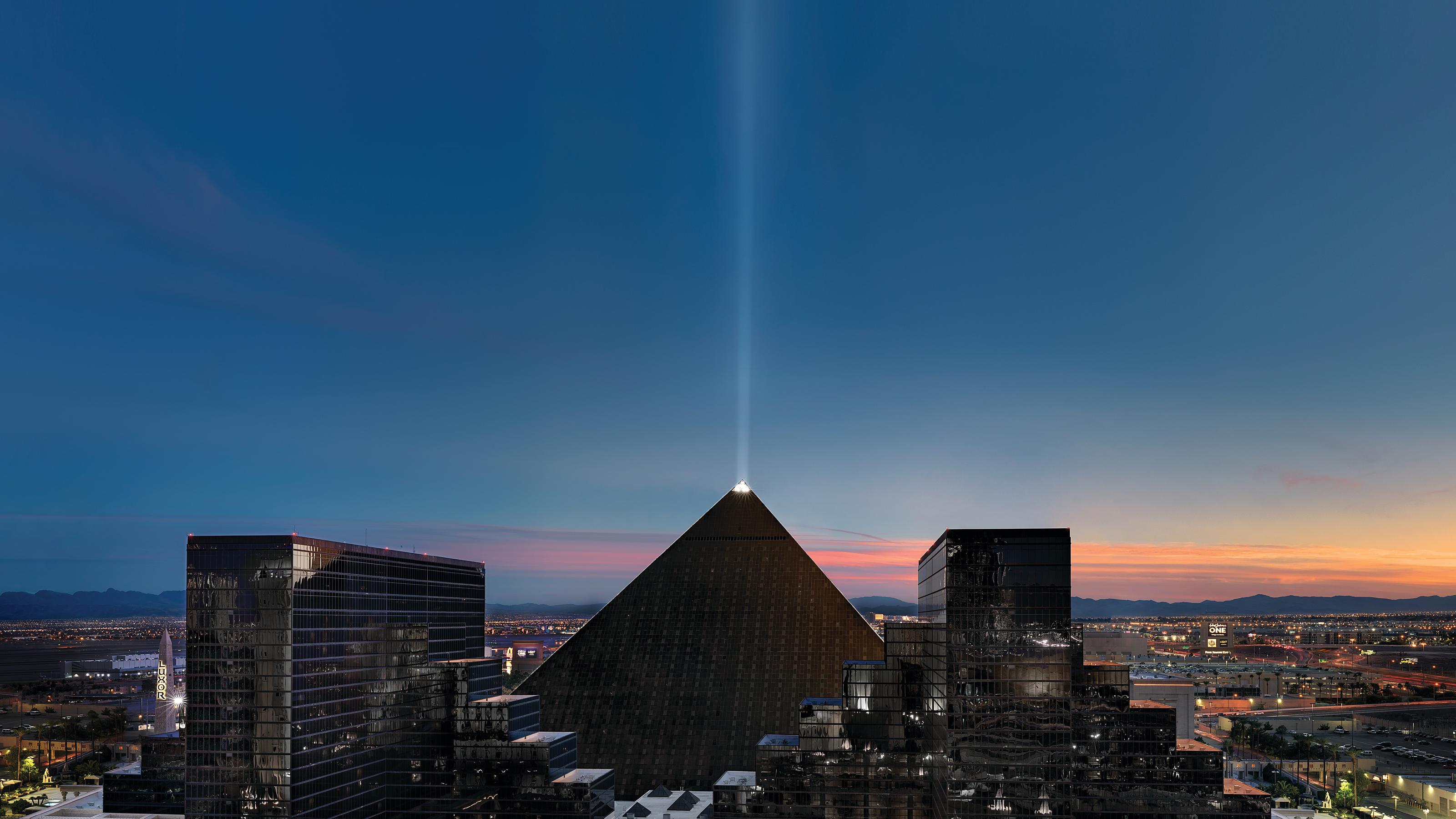 Luxor Resort