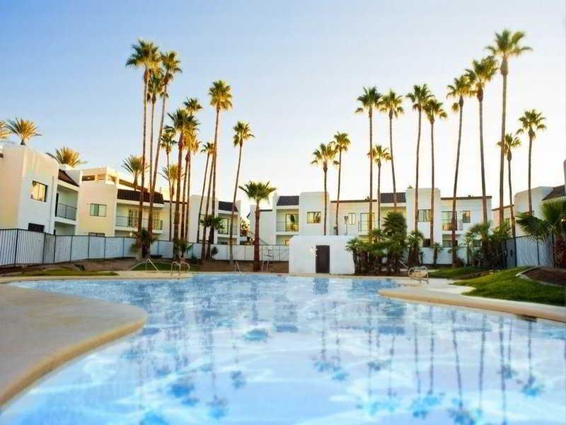 Serene Vegas Boutique Vegas Hotel 3*