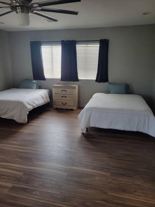 5 Bed- Strip 8mil, Dwntown 4.5mi Сasa de vacaciones *