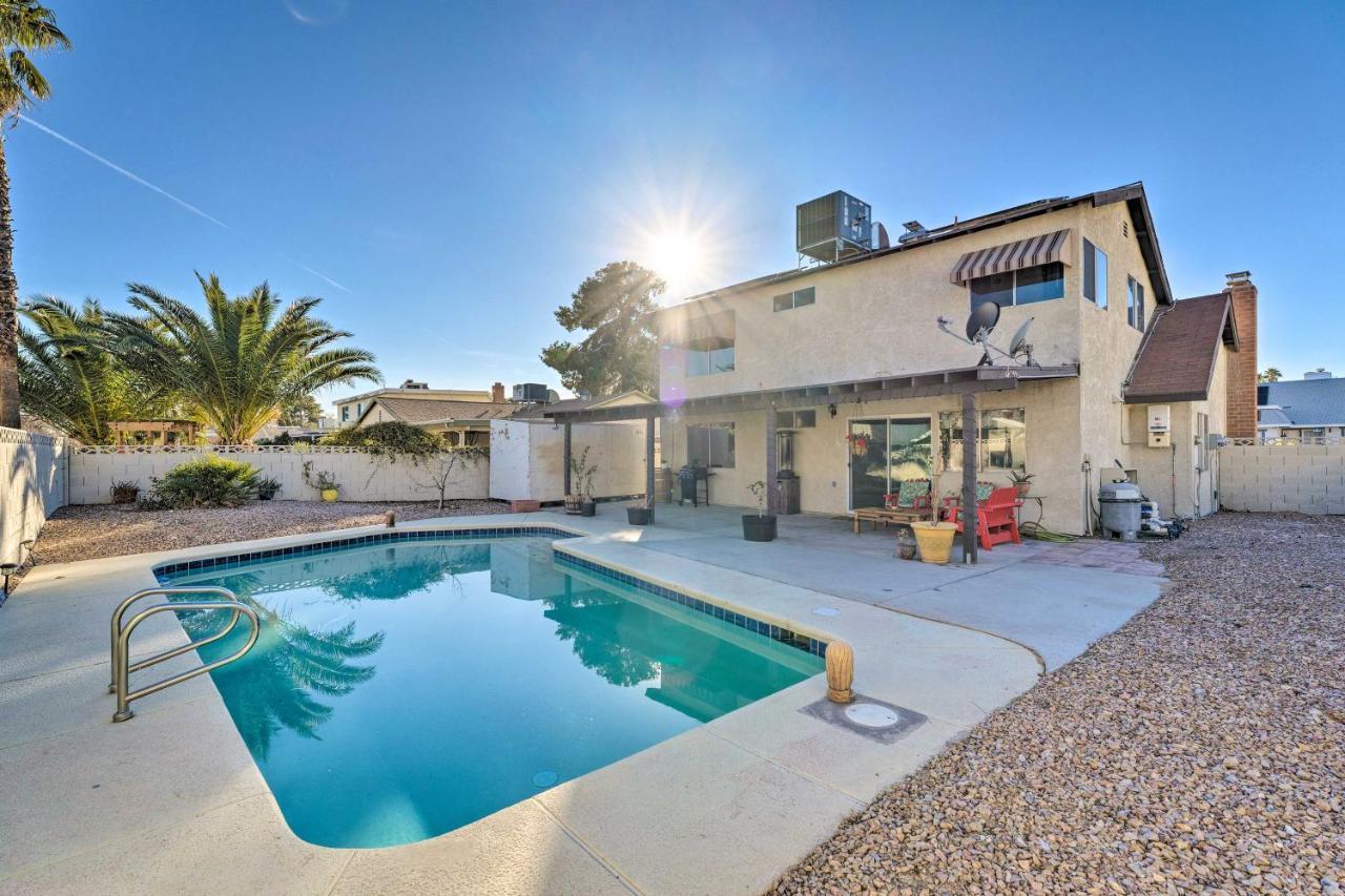 Сasa de vacaciones Stylish With Pool - 5 Mi To Vegas Strip! Las Vegas