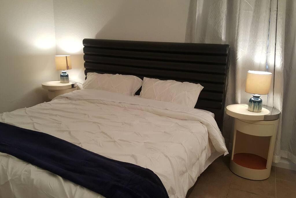 Dream King Bed-2bd-12 Min To Strip Apartamento