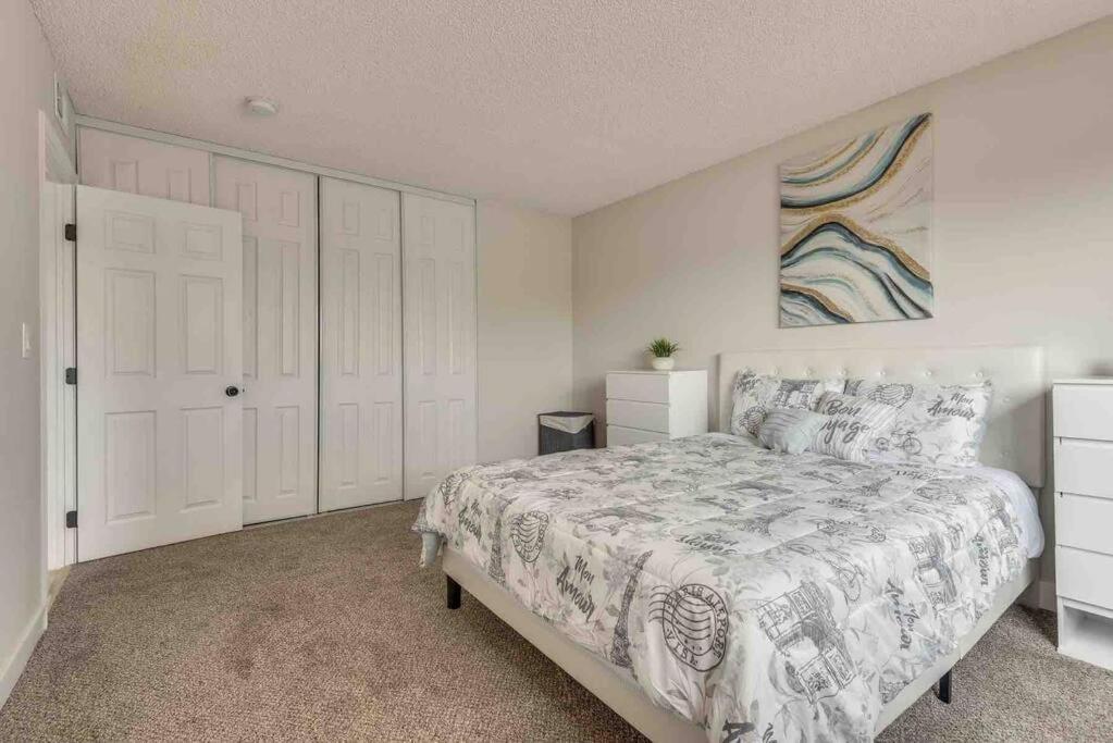 Cozy Home! 16 Min Away From Strip And Fremont Apartamento Las Vegas