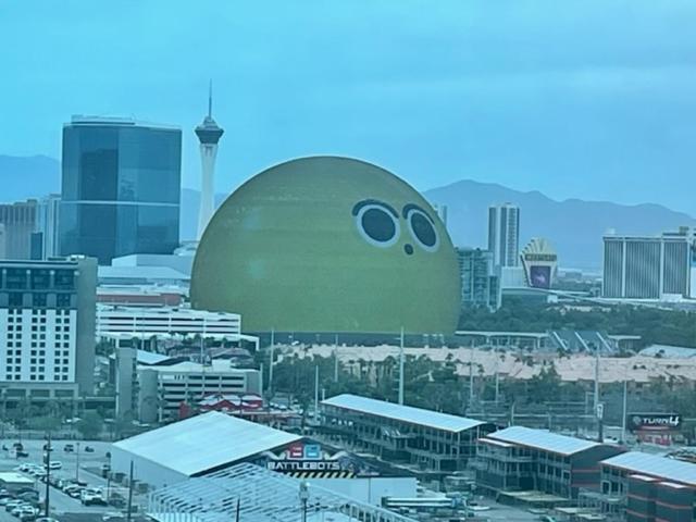 Signature Mgm With Strip And Sphere View