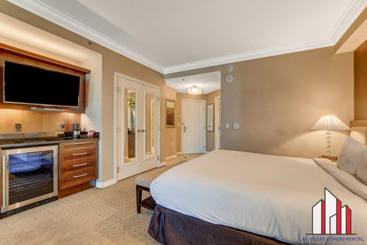 Сasa de vacaciones Mgm Signature-23-719 Strip View Jacuzzi