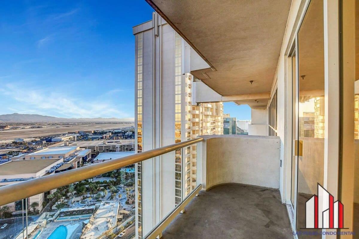 Signature 2br3ba Balcony Combo Units 28-602 And 04 *