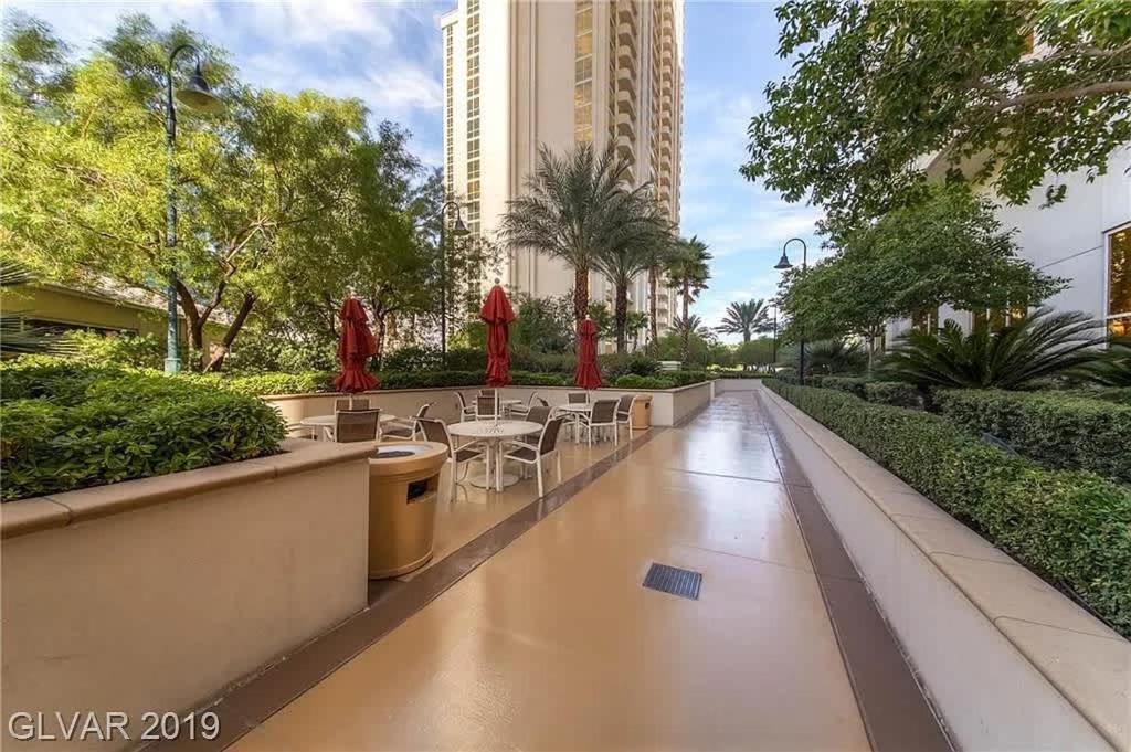 Stunning 1br Strip Views W Balcony 17701 Apartamento Las Vegas