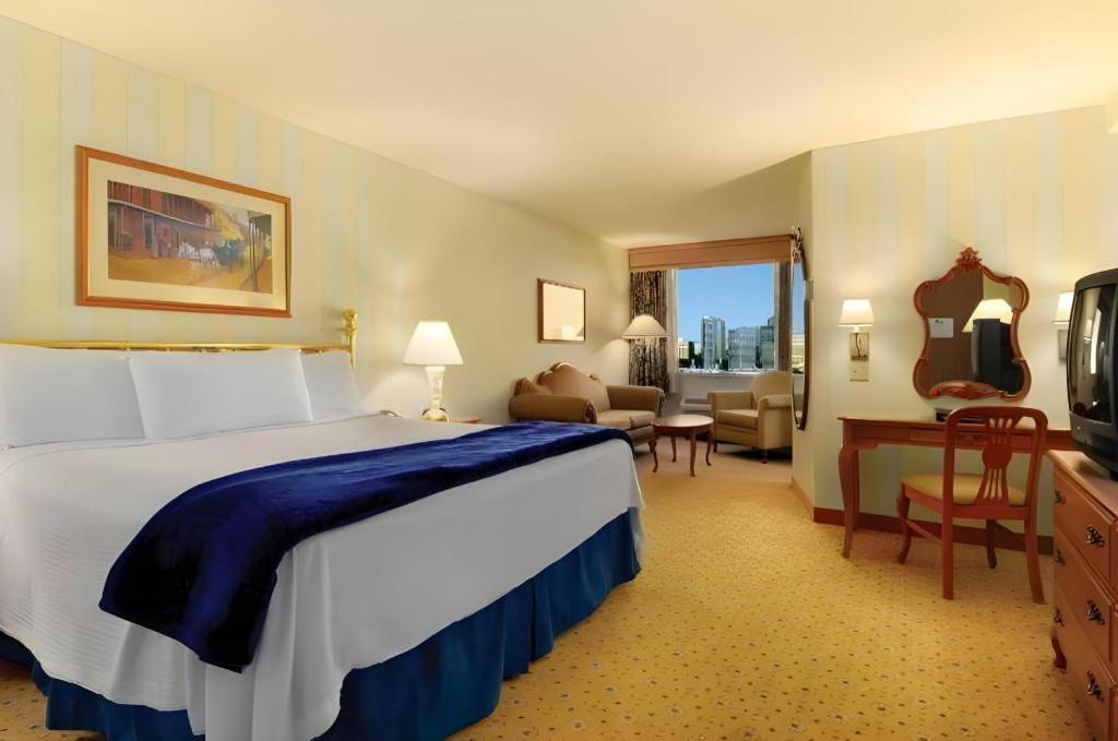 Orleans Y Casino Resort