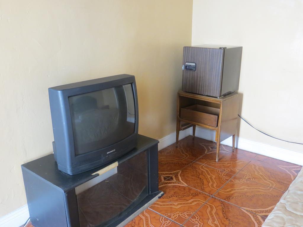 Motel Economy