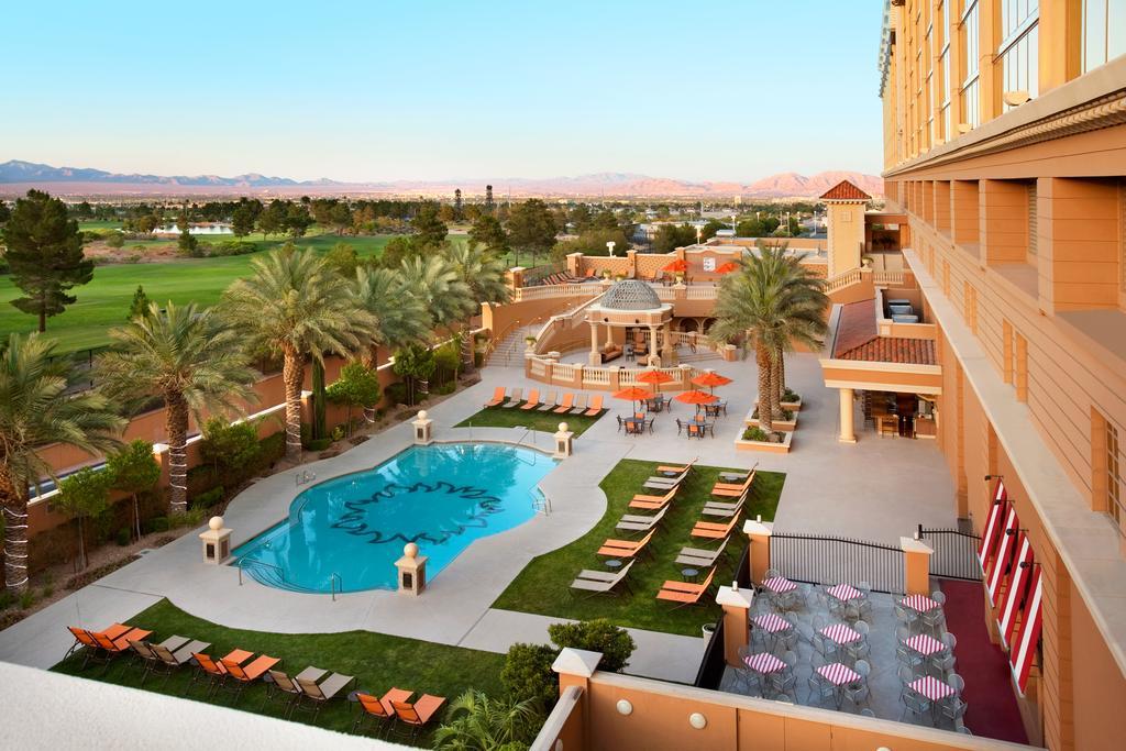 Resort Suncoast Y Casino 4*