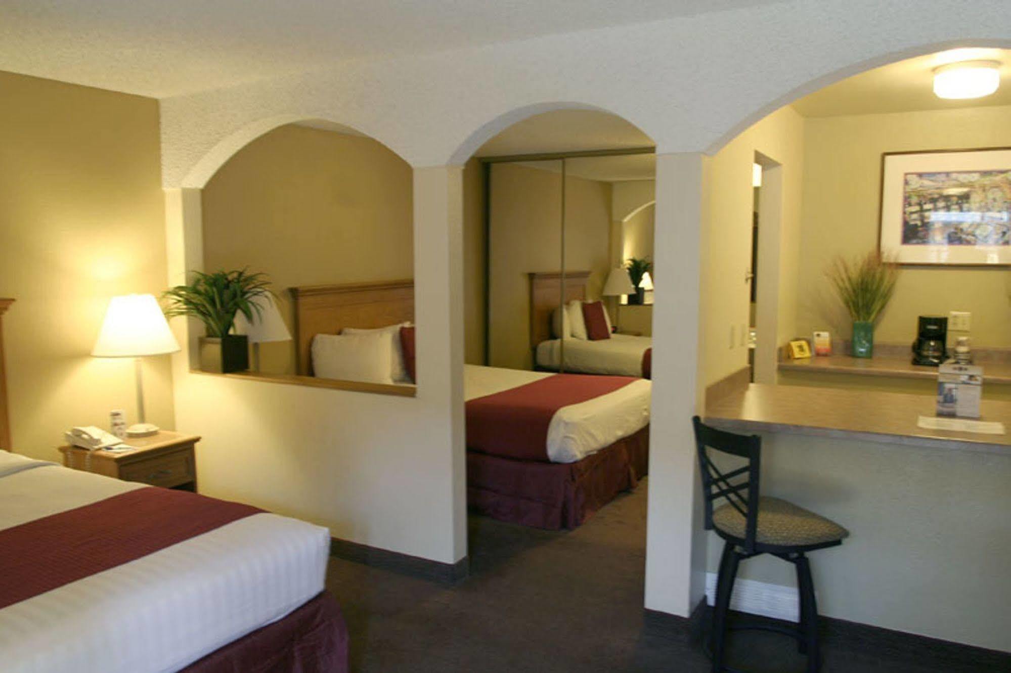 Hotel Mardi Gras & Casino 3*