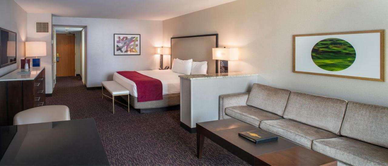 Resort Suncoast Y Casino 4*