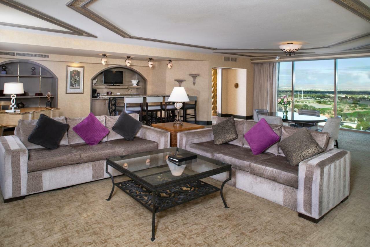 Resort Suncoast Y Casino 4*