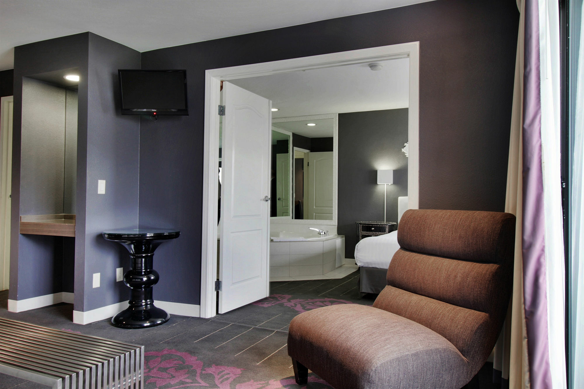 Serene Vegas Boutique Vegas Hotel