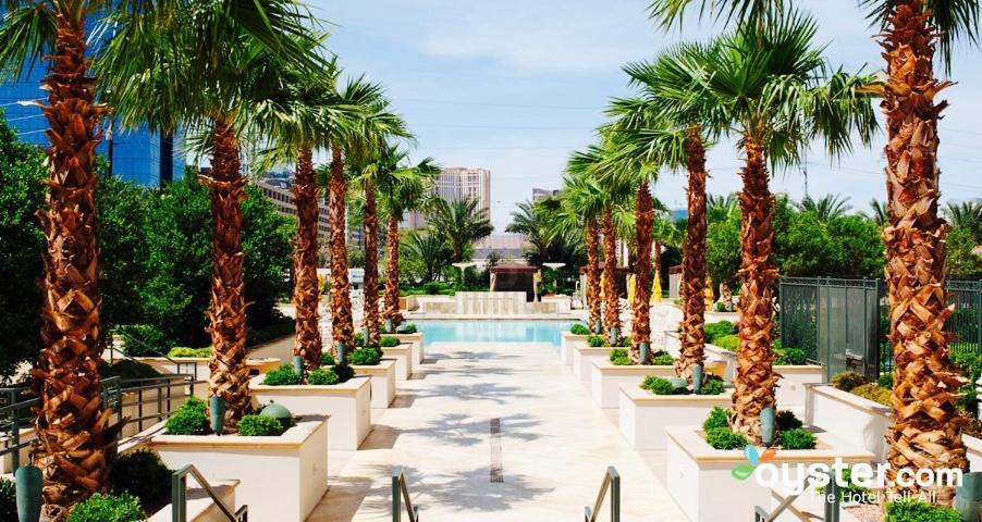 Abz Signature Apartahotel 4*