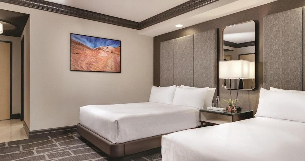 Hotel Luxor Hotel&casino By Suiteness
