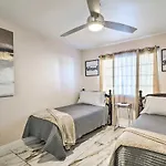 Pool And Spa Las Vegas Pad Less Than 12 Mi To Strip!