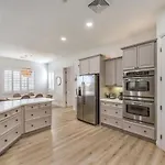 Lux 5Br Home W Pool, Hot Tub, Waterfall, Rv Space