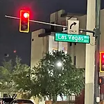 Vegas Diamond In The Ruff! 5 Minutes To Fremont