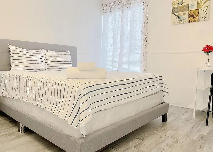 Super 1 Bedroom, Share Bathroom, Kitchen -2