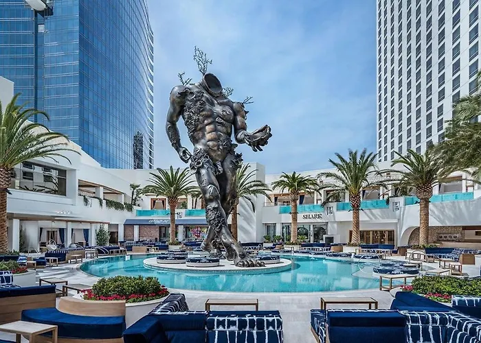Palms 08321