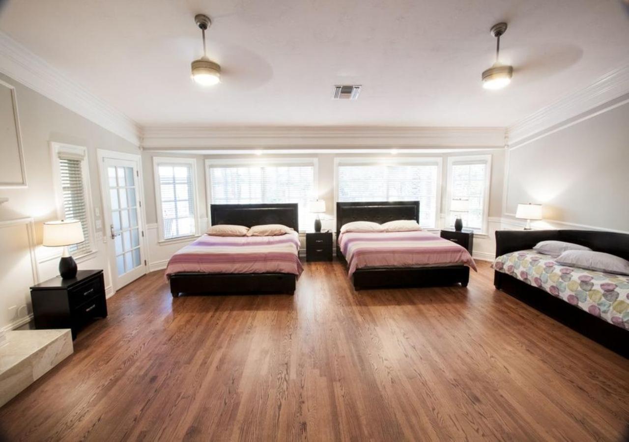 Carota - 6 Bedrooms&a Casitas Villa Las Vegas