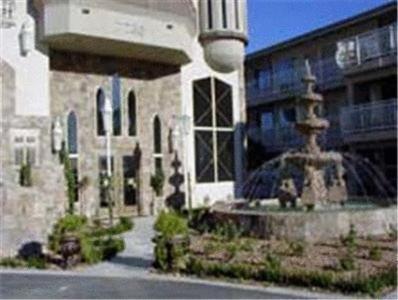 Manor Apartahotel 3*