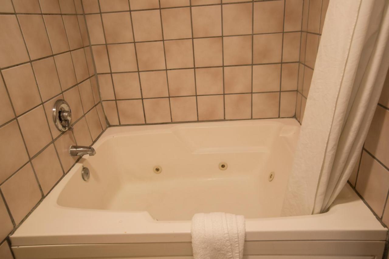 Ramada Vegas