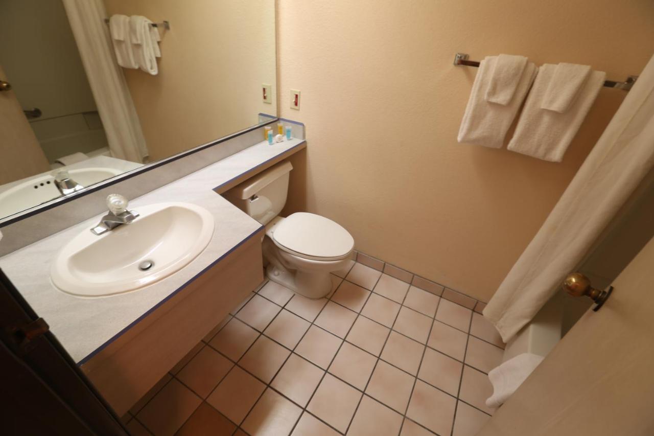 Ramada Vegas 3*