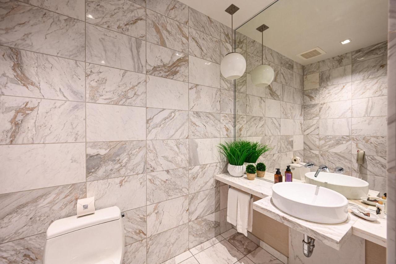 Stripviewsuites Penthouse Apartahotel