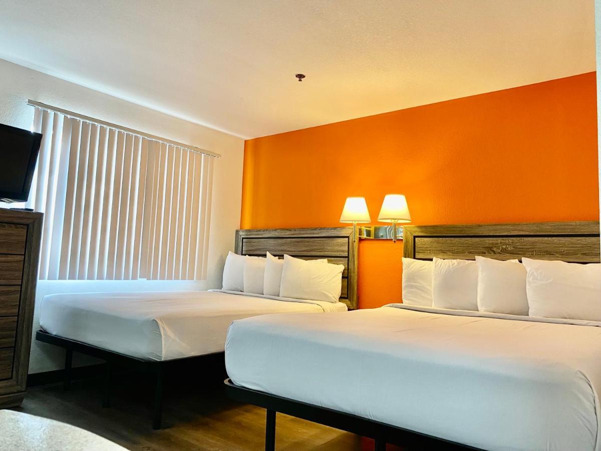 Siegel Select Flamingo Motel 2*