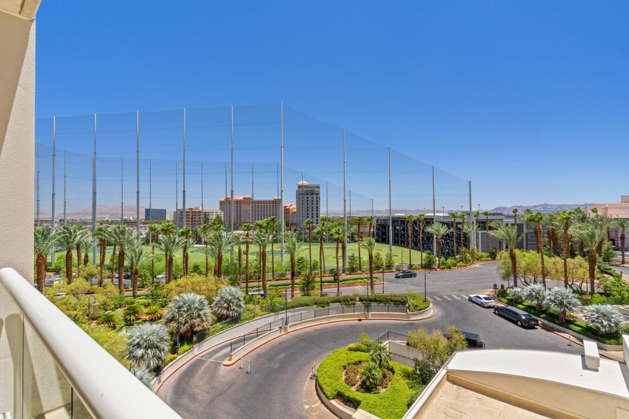 Mgm Signature Pool View Apartahotel Las Vegas