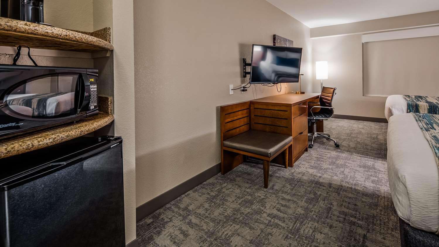 Western Henderson 3*