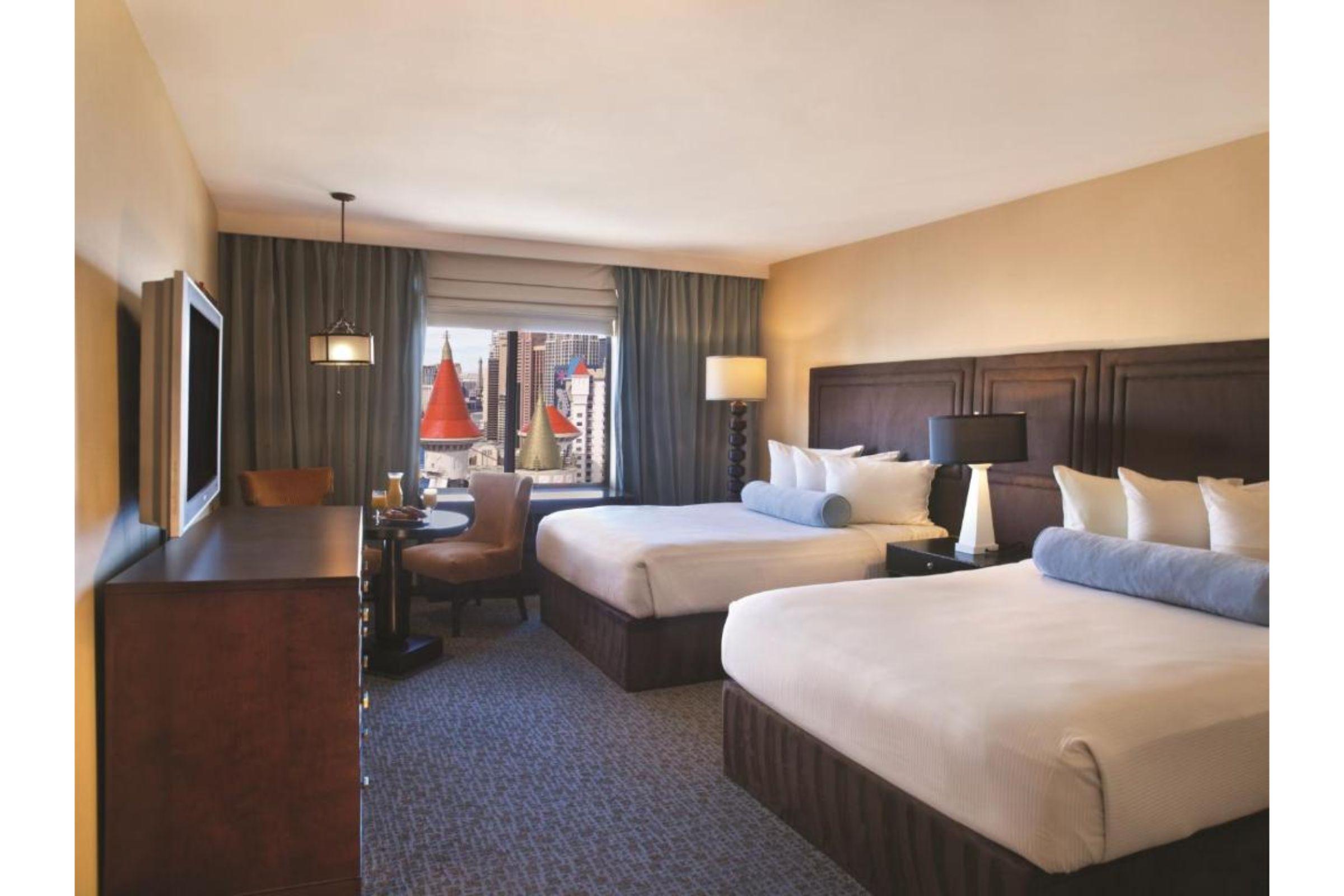 Excalibur Resort 3*