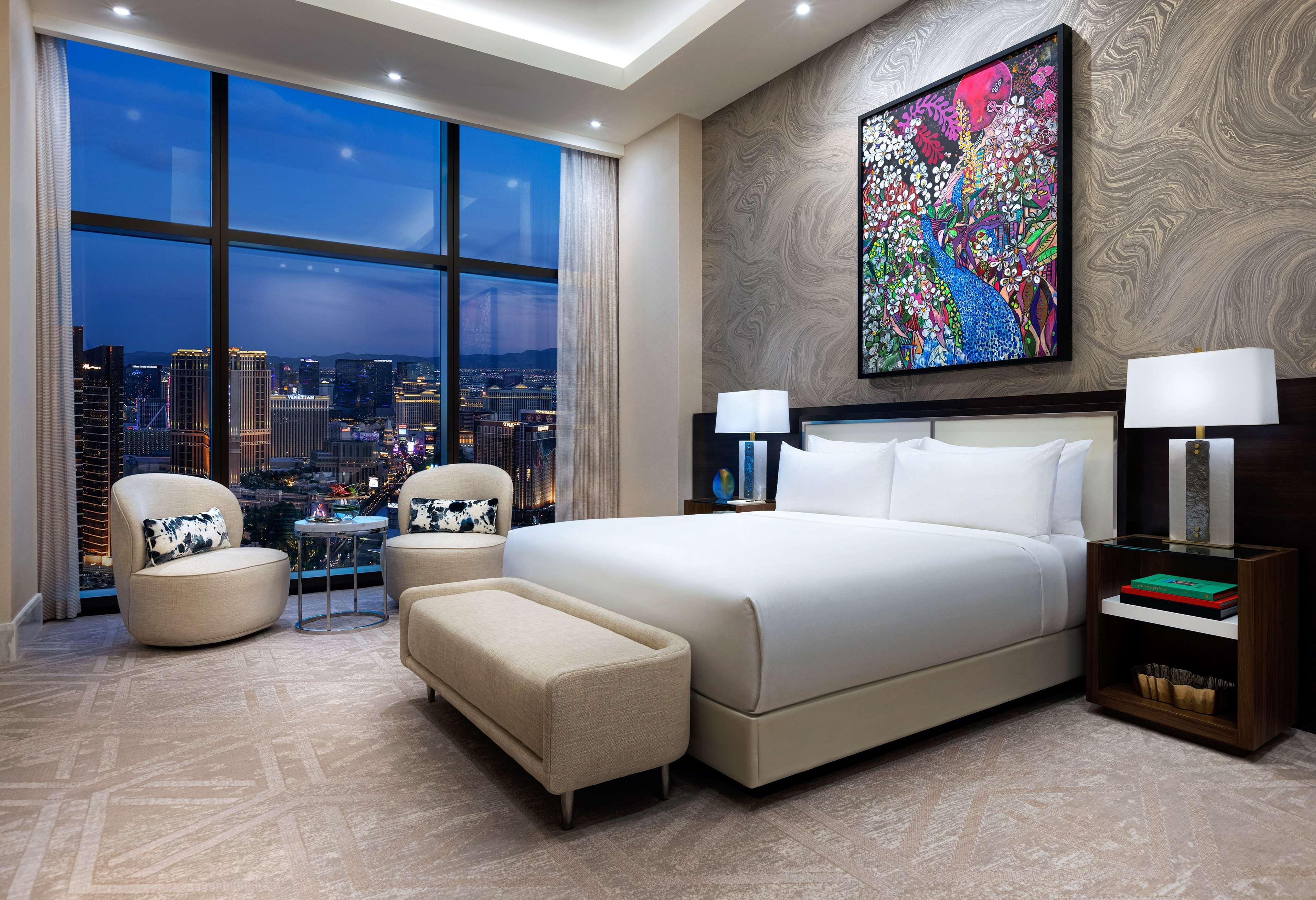 Resort Crockfords Vegas, Lxr & At World