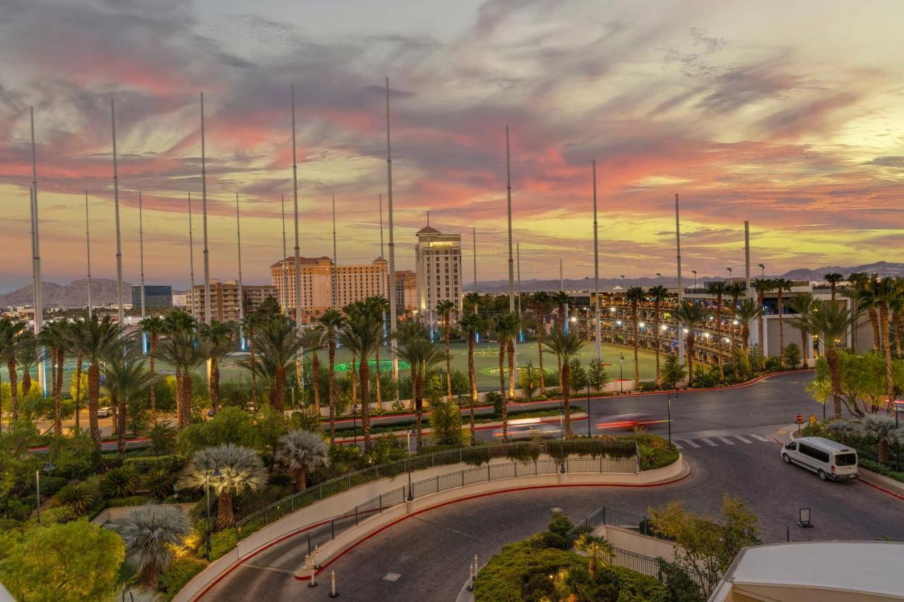 Mgm Signature Pool View Apartahotel