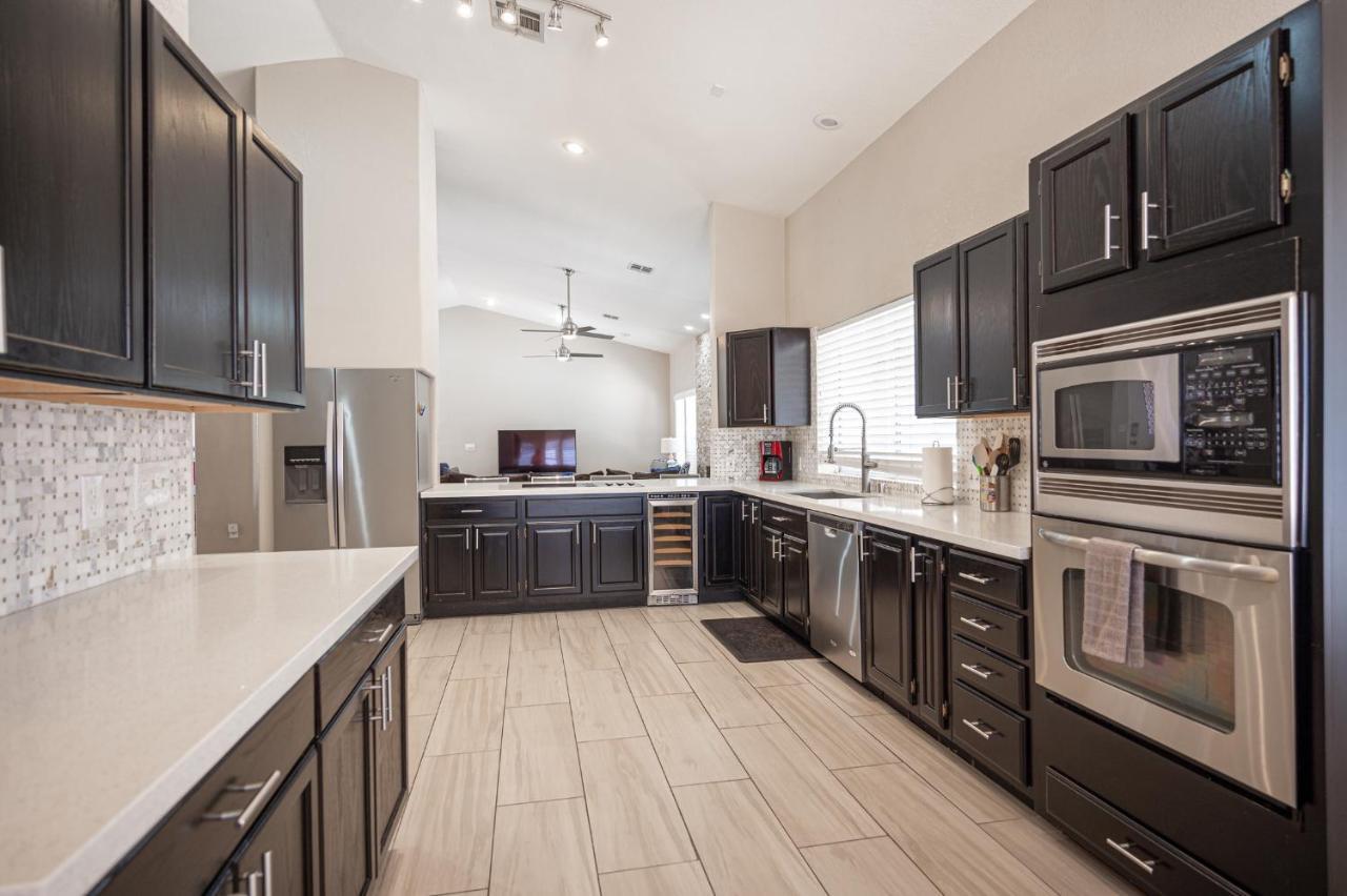 Luxury Near Strip And Airport. Сasa de vacaciones Las Vegas