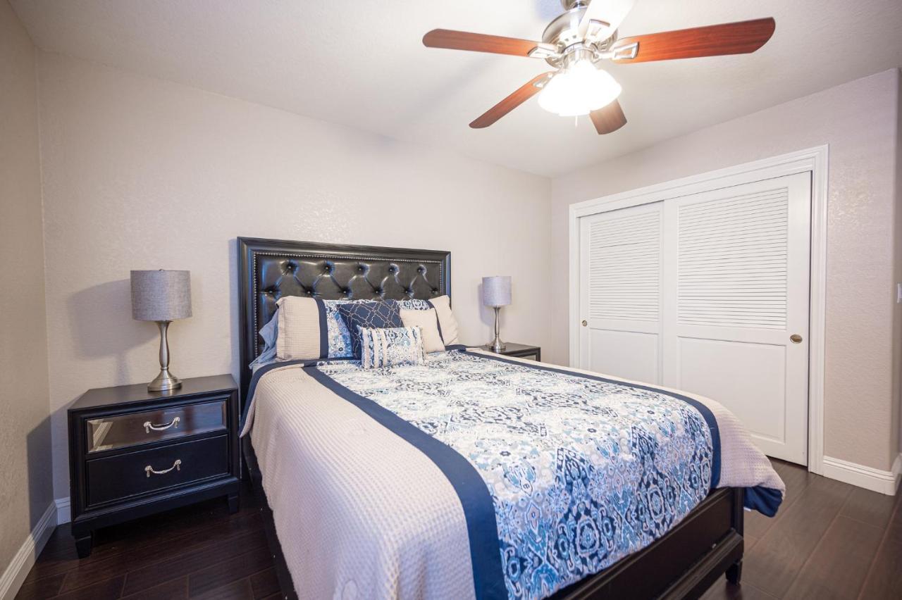 Luxury Near Strip And Airport. Сasa de vacaciones Las Vegas