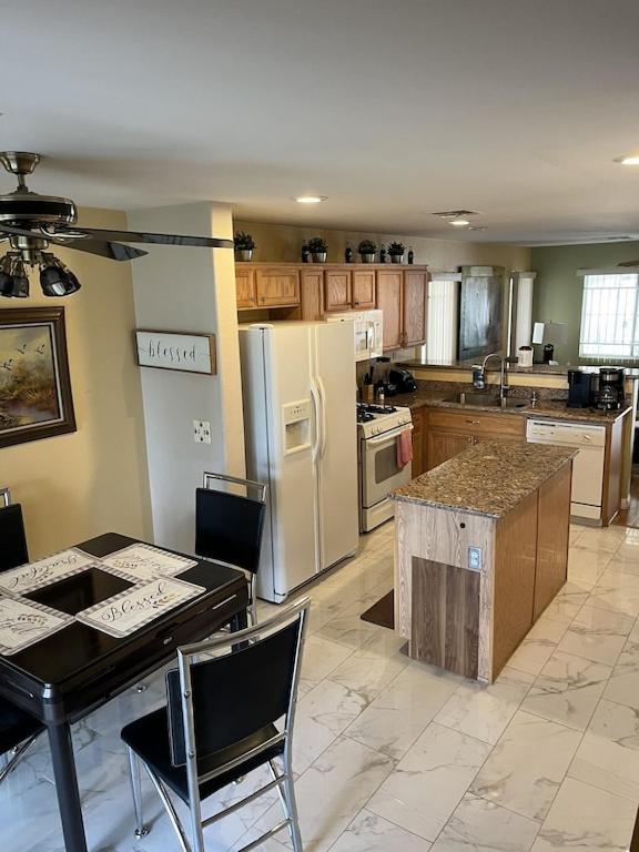 Vic's 3 Bedroom 4beds & Pool Centrally Located! Сasa de vacaciones