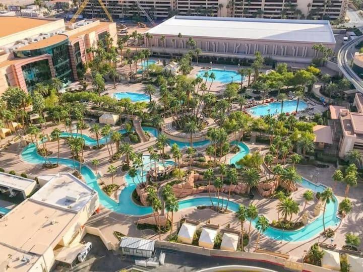 Mgm Signature Towers, Balcony Suite, Strip View - No Fees! Apartahotel