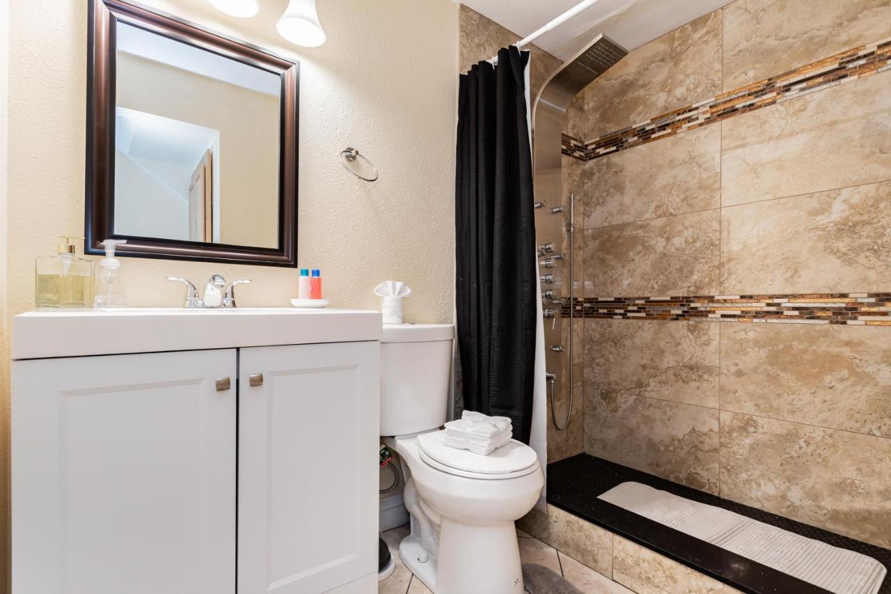 Сasa de vacaciones Spacious 5-bedroom Retreat With Pool Minutes From The Vegas Strip