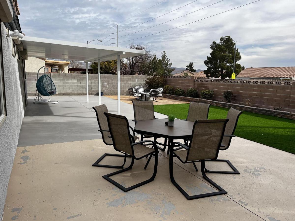 Vintage Whit 3 Bedroom And Billard Table * Las Vegas