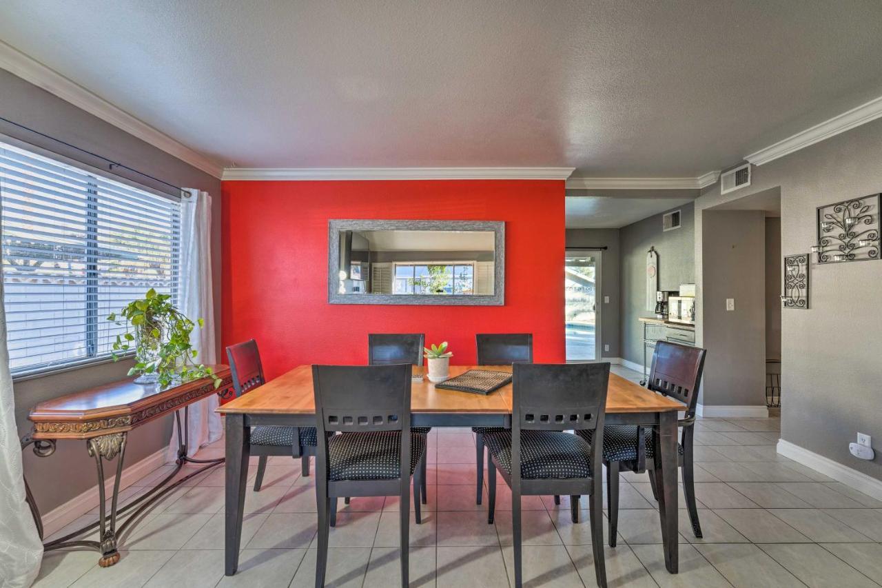Сasa de vacaciones Stylish With Pool - 5 Mi To Vegas Strip! Las Vegas