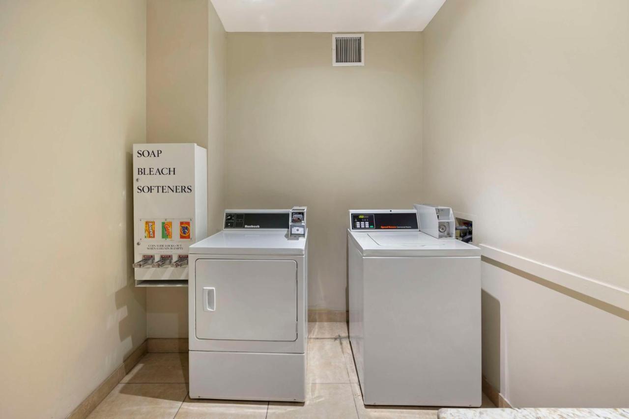 Hotel Western Henderson 3*
