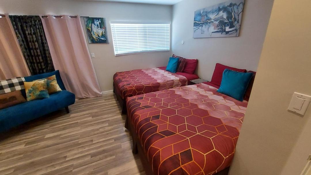 Heart Of Vegas Shared House Habitación en casa particular *