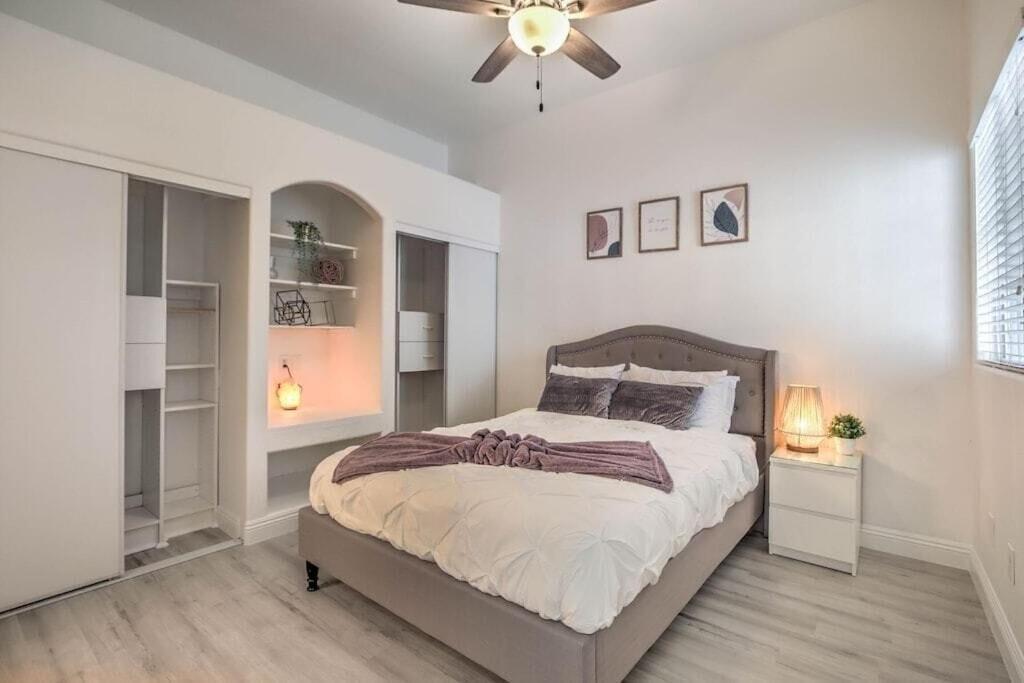Cozy Desert Retreat - Pool, Spa, Views Сasa de vacaciones Henderson