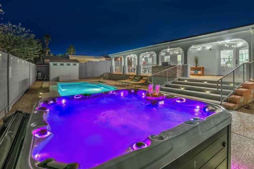Cozy Desert Retreat - Pool, Spa, Views * Henderson
