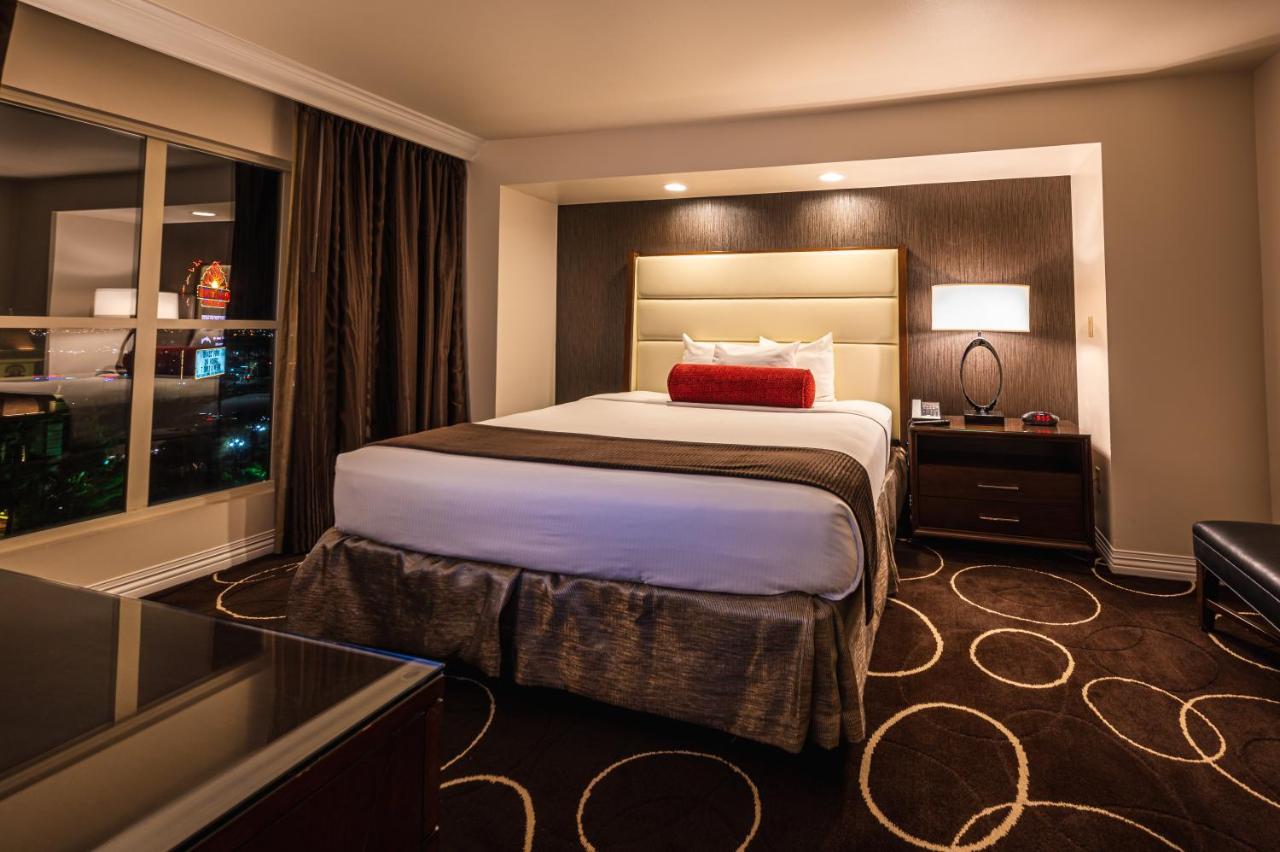 Sunset Station & Casino Hotel 4*