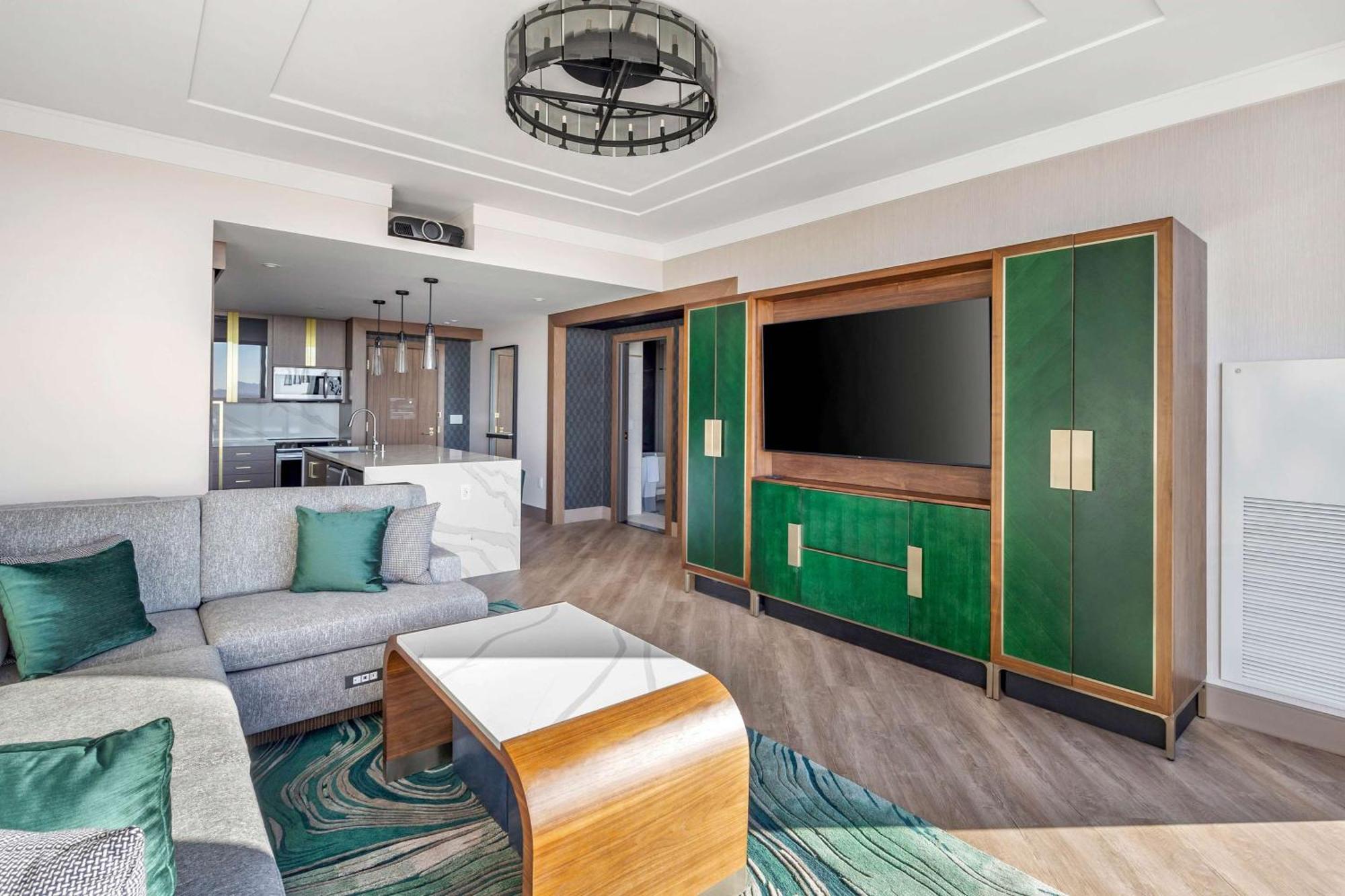 Hilton Club Elara Vegas Hotel